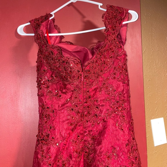 Dress - Picture 4 of 8